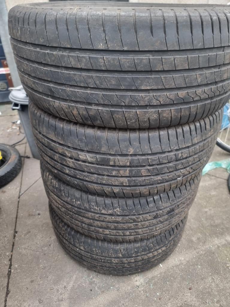 Pneus 255/55/R18, Enlèvement, Pneu(s)
