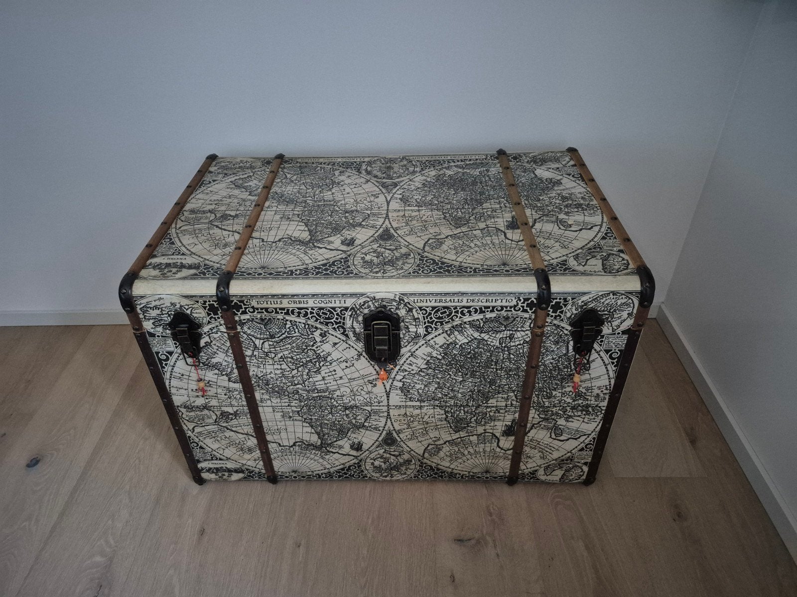 2 kisten Maison du Monde, Huis en Inrichting, Woonaccessoires | Kisten, Ophalen