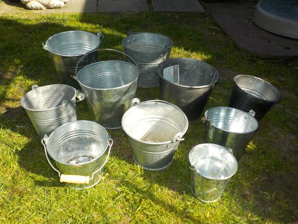 Lot KLEINE ijzeren bloempotjes, Tuin en Terras, Ophalen