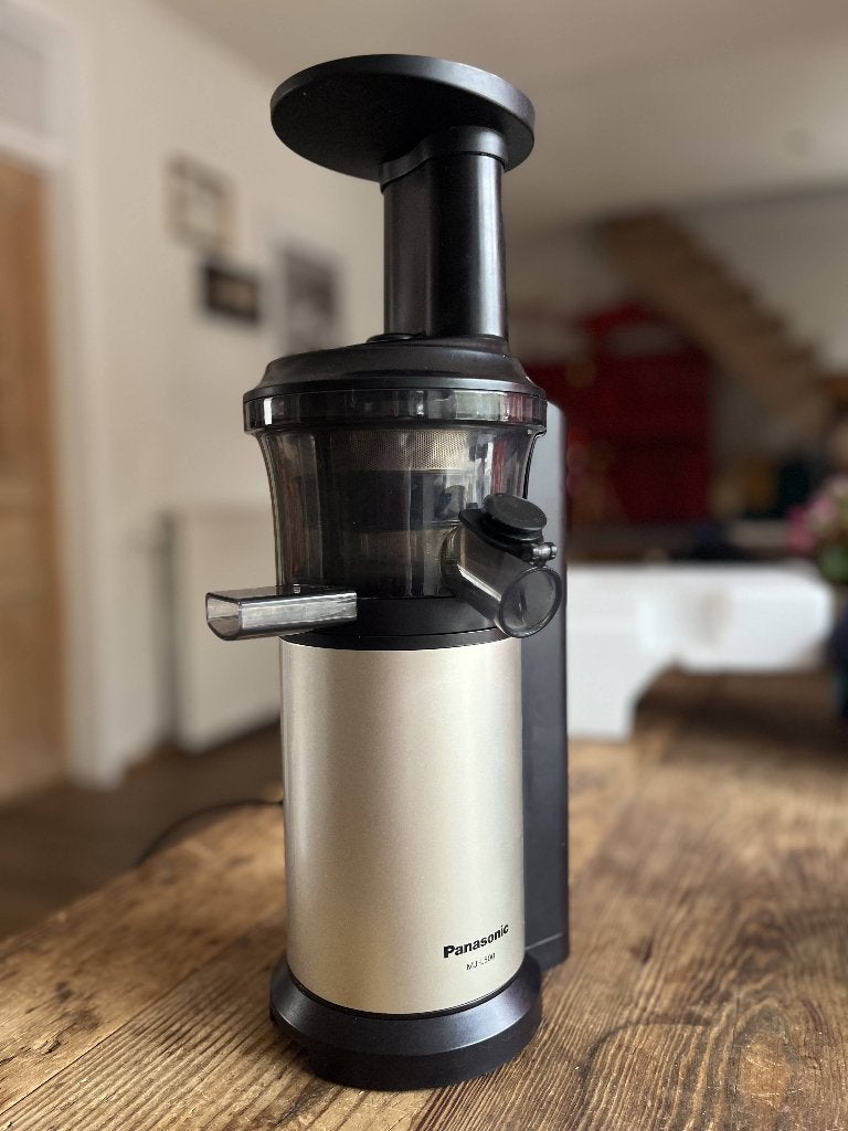 slowjuicer panasonic MJ-L500, Elektronische apparatuur, Juicers, Ophalen, Zo goed als nieuw, Elektrisch, Slowjuicer