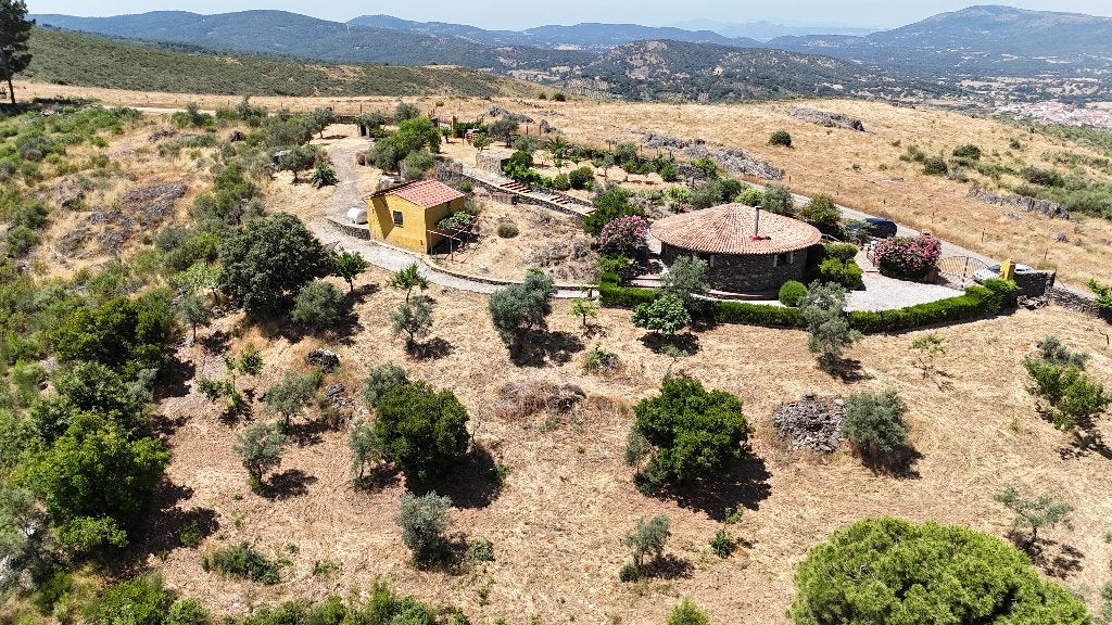 Finca/Country House te huur(20'')Trujillo/Extremadura/Spanje, 144 m², 2 kamers