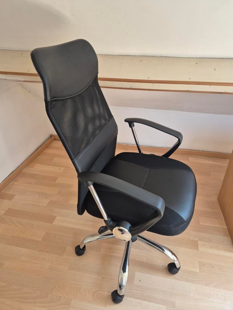 Belle chaise de bureau de luxe comme neuve., Maison & Meubles, Enlèvement, Comme neuf, Noir, Chaise de bureau