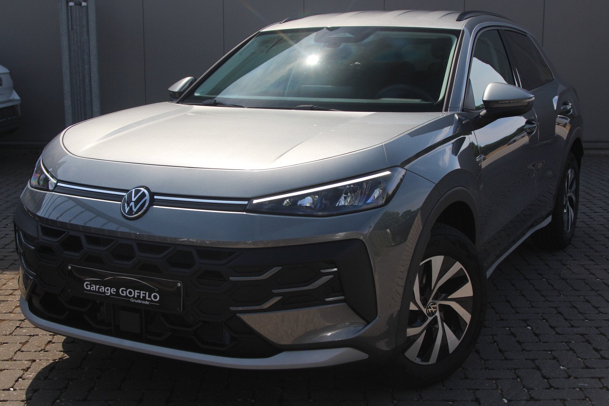 Volkswagen T-Roc 1.5 eTSI DSG LIFE - 10KM - 2026 - NIEUW, Autos, Argent ou Gris, Achat, Alarme, Carnet d'entretien