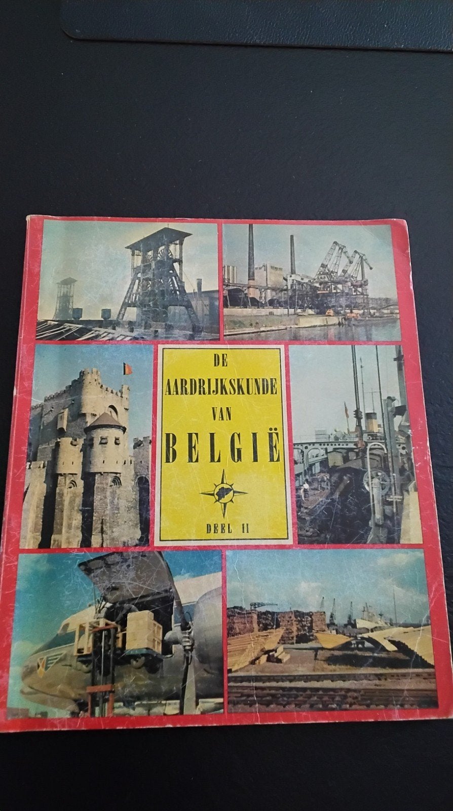 DE AARDRIJKSKUNDE VAN BELGIE deel twee KUIFJE UITGAVE, Boeken, Prentenboeken en Plaatjesalbums, Ophalen of Verzenden, Gelezen