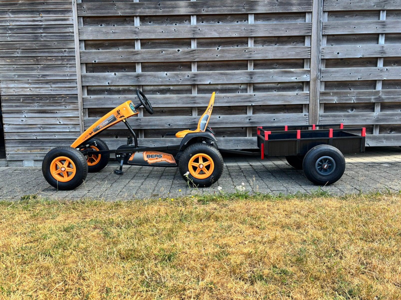 BERG X-Cross go-kart met aanhangwagen – zeer mooie staat, Kinderen en Baby's, Speelgoed | Buiten | Skelters, Ophalen, Zo goed als nieuw