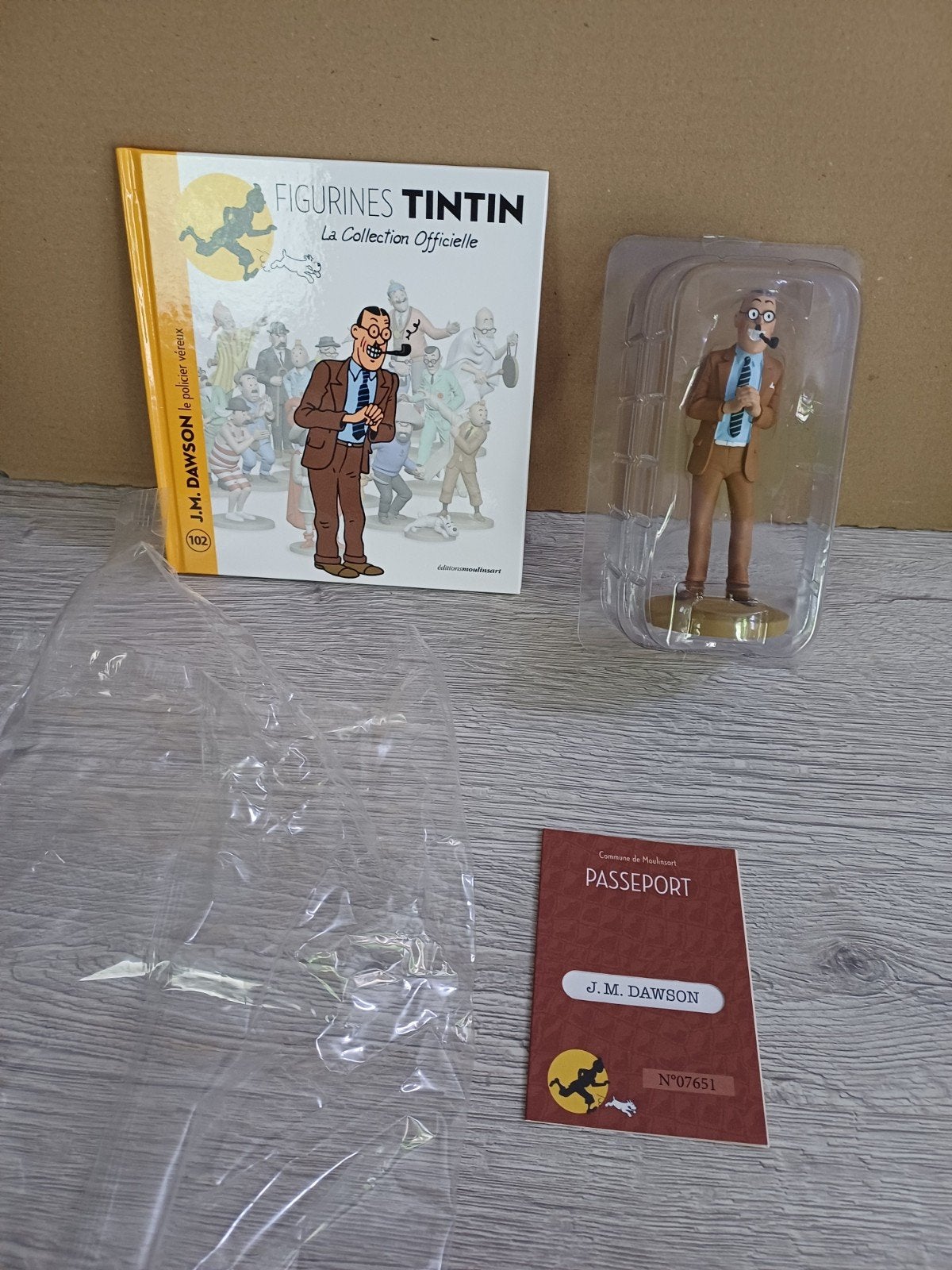 Figurine J.M. Dawson 102 Tintin, Enlèvement ou Envoi, Tintin, Comme neuf, Statue ou Figurine