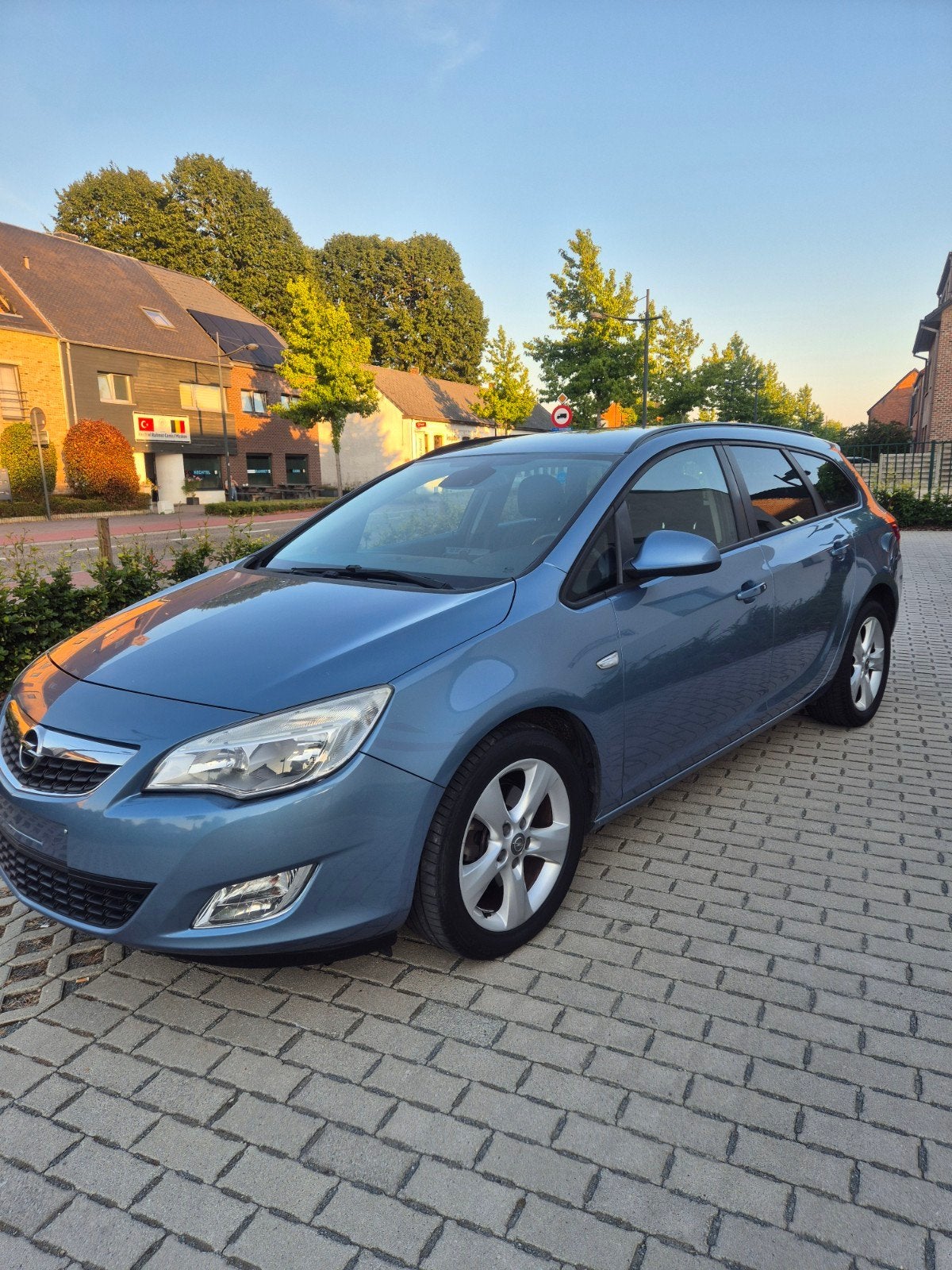 Opel Astra 23/08/2011 Euro 5 1,7 L Diesel
215000 Kilomètres, Autos, Opel, Euro 5, Achat, Alarme, Boîte manuelle