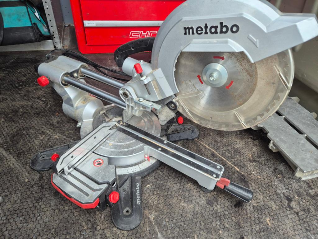 Tafel zaag metabo, Doe-het-zelf en Bouw, Gereedschap | Zaagmachines, Ophalen