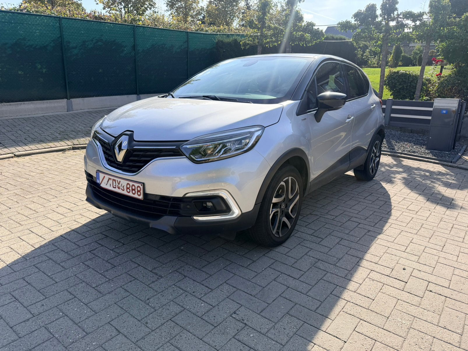 Renault Captur 1.2 Tce energy Bose Edition, Stof, Bedrijf, Handgeschakeld, 5 deurs