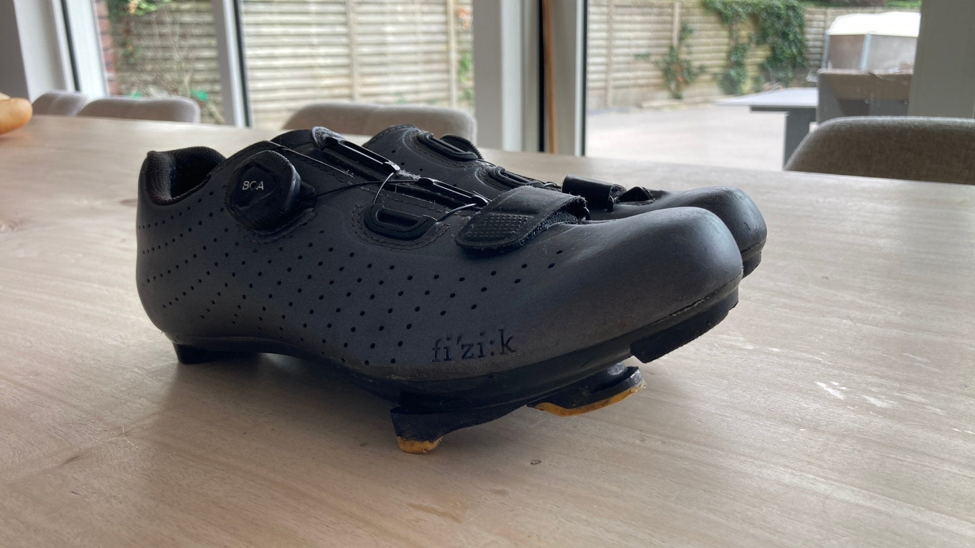 Koerschoenen fizik maat 40, Ophalen, Zo goed als nieuw, Schoenen