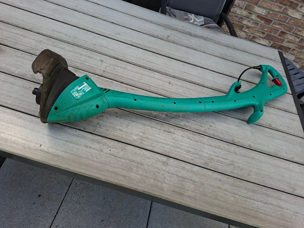 Tondeuse à gazon BOSCH ART 23 Easytrim, Électrique, Enlèvement, Utilisé, 10 à 30 cm