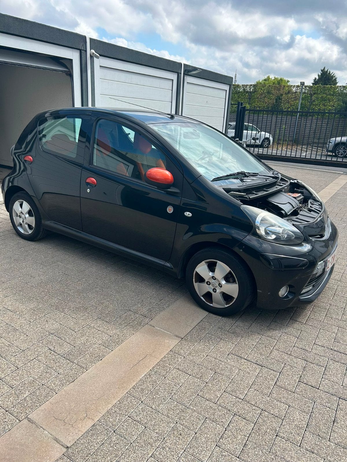 Toyota aygo beschadigd, Autos, Toyota, Achat, Verrouillage central, 5 portes, Particulier