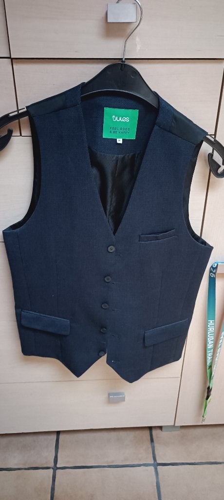 Magnifiques gilets italiens  Jules M au choix, Vêtements | Hommes, Vêtements de mariage & Accessoires de mariage, Enlèvement ou Envoi