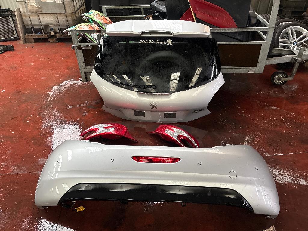 Onderdelen Peugeot 208 2012-2018, Ophalen, Gebruikt, Peugeot