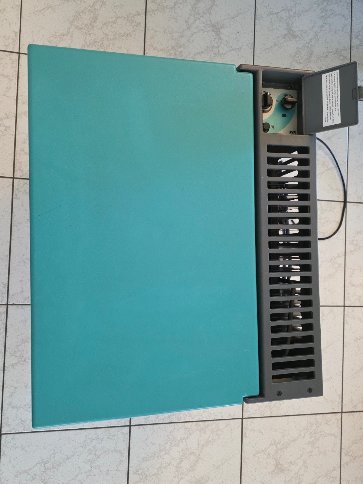 Koelbox 35L gas/12V/230V, Ophalen, Zo goed als nieuw