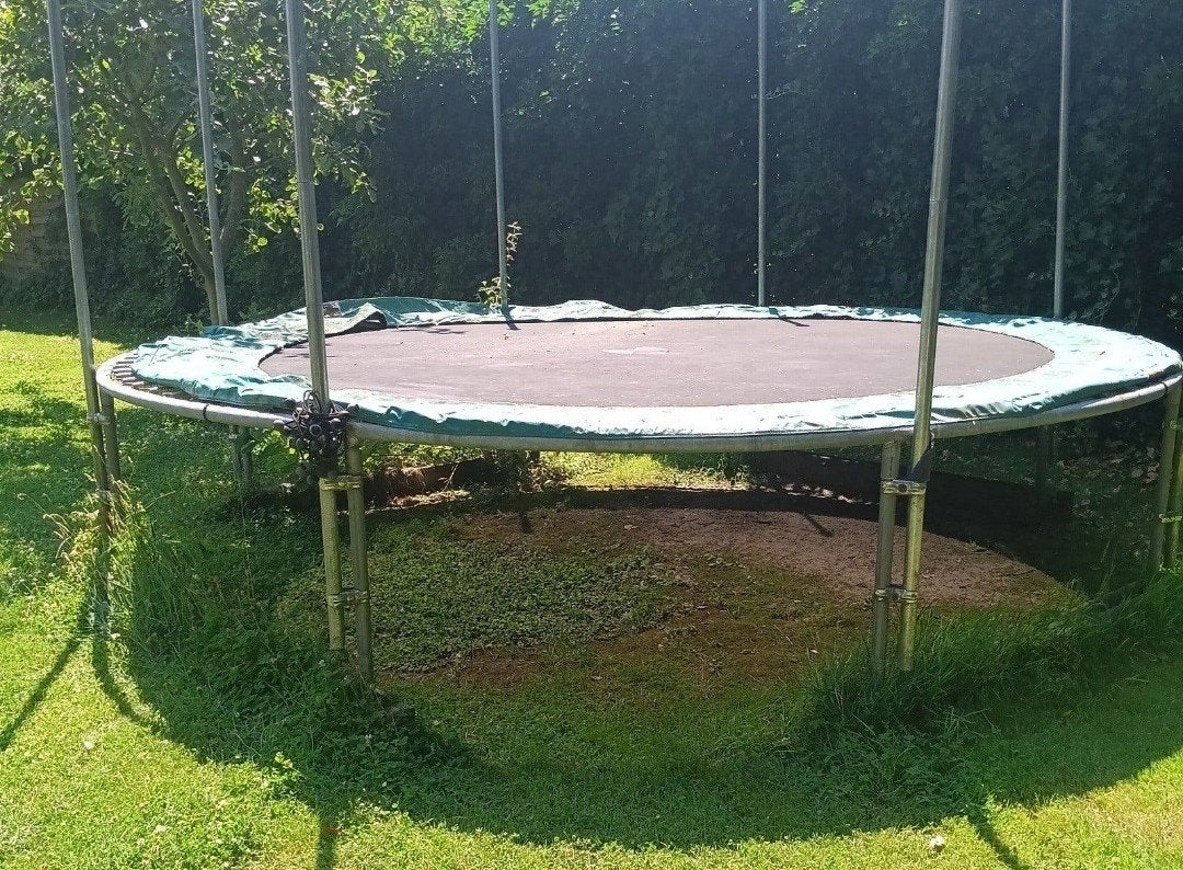 trampoline berg, Ophalen
