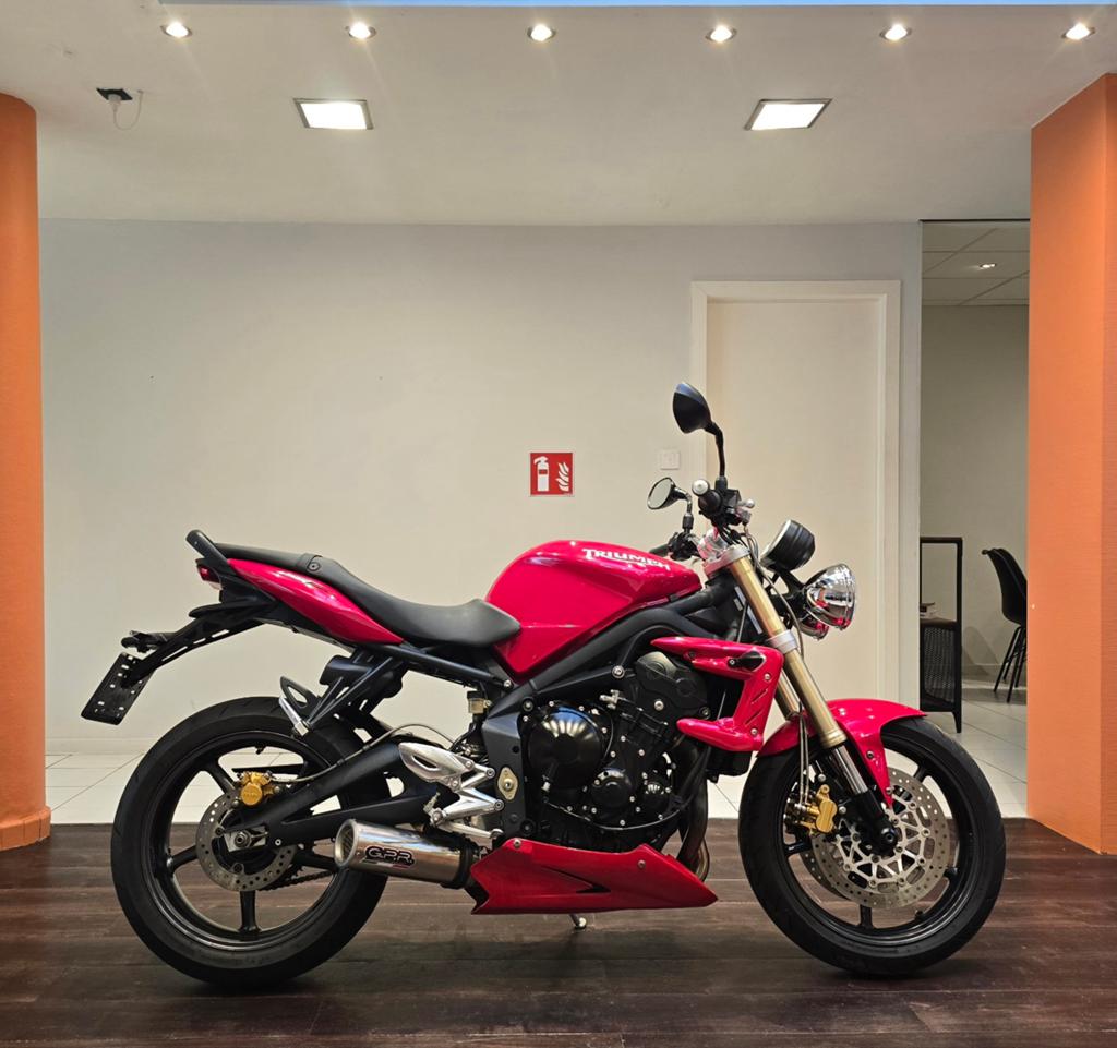 Triumph Street Triple 675**2011**24.700km**Garantie, 675 cc, Bedrijf