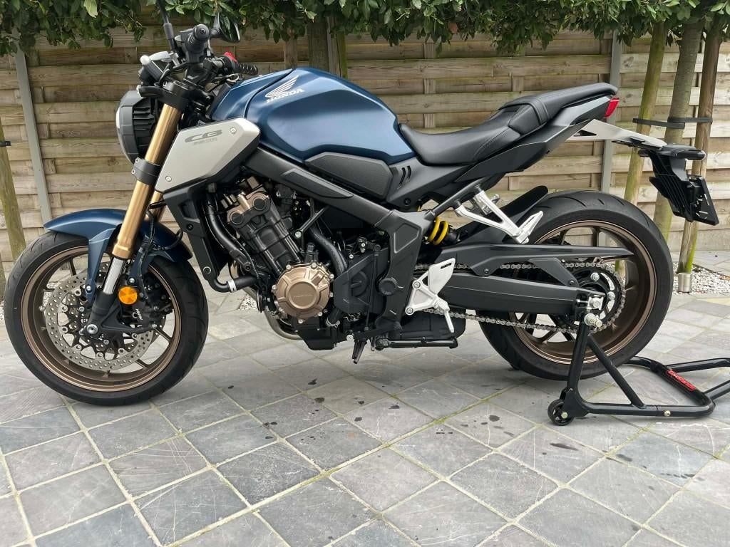 Honda cb 650 R **!! 1700KM !!**4/2021**mat jeans kleur***, Motoren, Bedrijf, Meer dan 35 kW, 4 cilinders, Nieuw