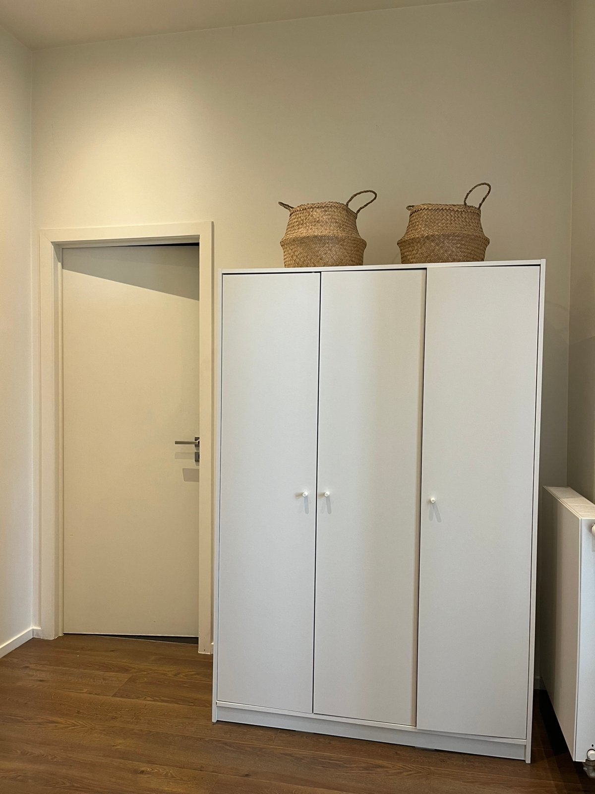 IKEA KLEPPSTAD KLEERKAST, Huis en Inrichting, Kasten | Kleerkasten, Ophalen, 100 tot 150 cm, Zo goed als nieuw, 150 tot 200 cm