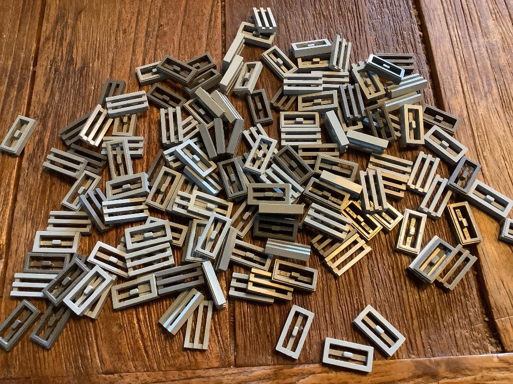 Lego plaatjes 1x2 grille 136 stuks / 110-80, Ophalen of Verzenden, Gebruikt, Losse stenen, Lego