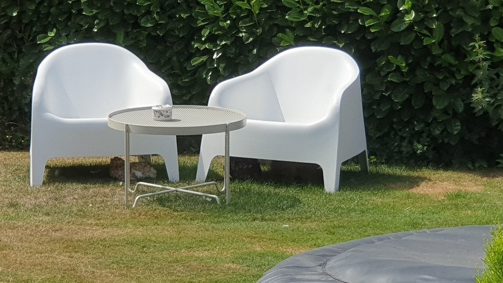 Twee tuinstoelen met tafeltje, Tuin en Terras, Tuinstoelen, Ophalen, Zo goed als nieuw, Kunststof