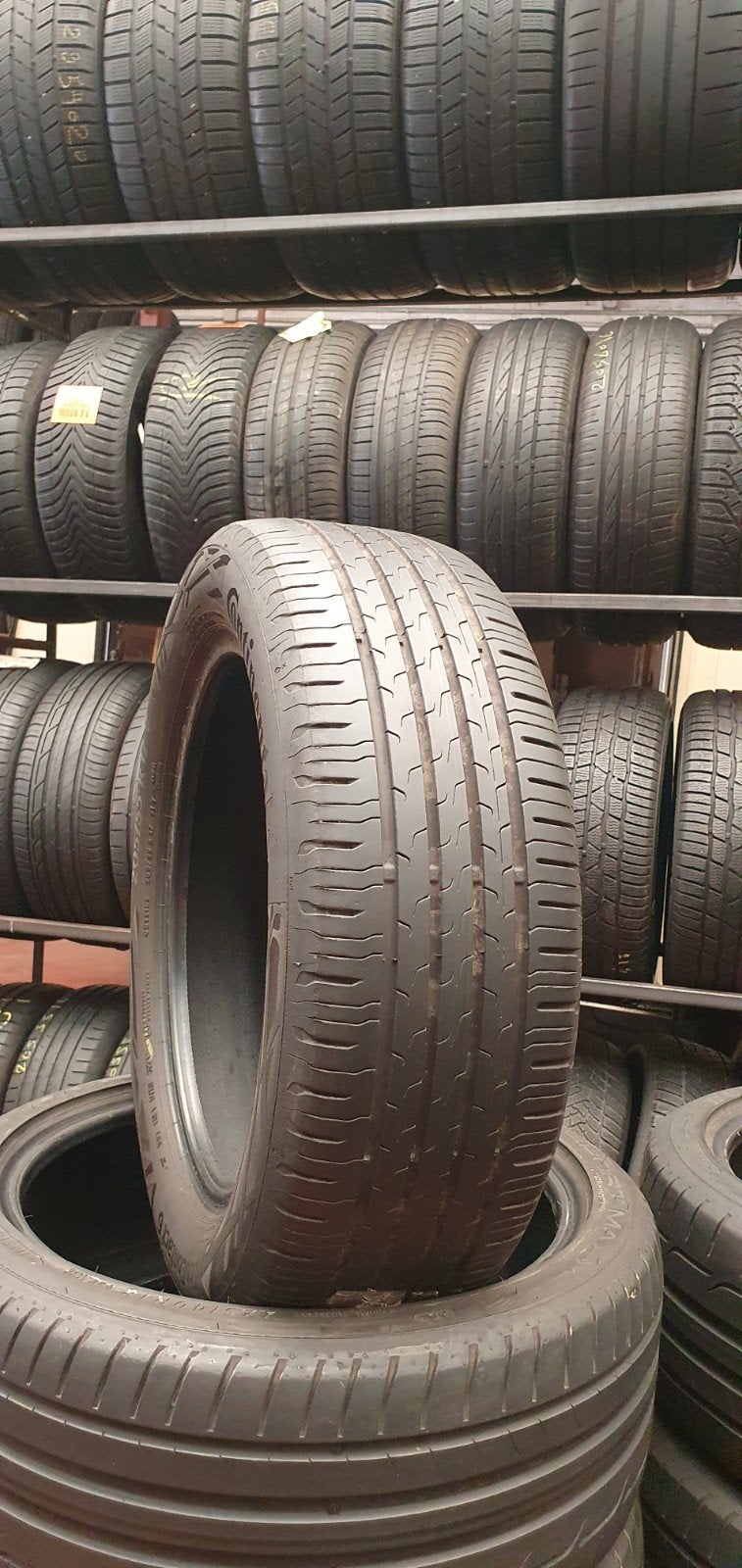205/55R17 CONTINENTAL TOP QUALITÉ avec montage et équilibrag, Utilisé