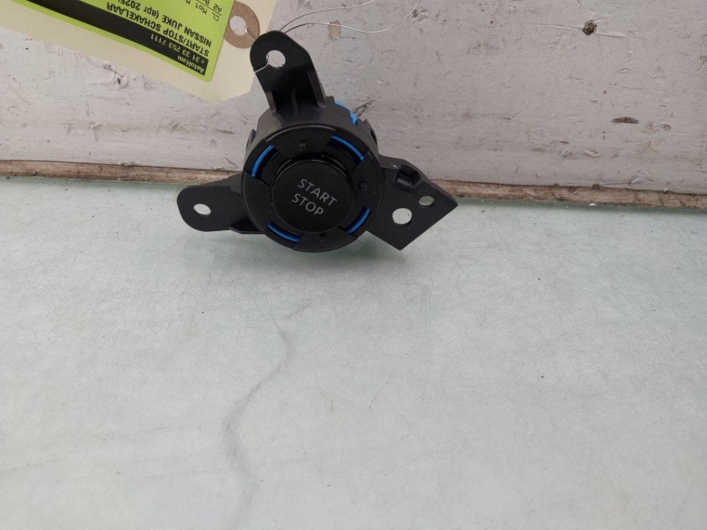 COMMUTATEUR START/STOP Nissan Juke (F16) (01-2019/-), Germany@nissan-services.eu, Kronenweg 38
50389  Wesseling, DE, Utilisé, Nissan