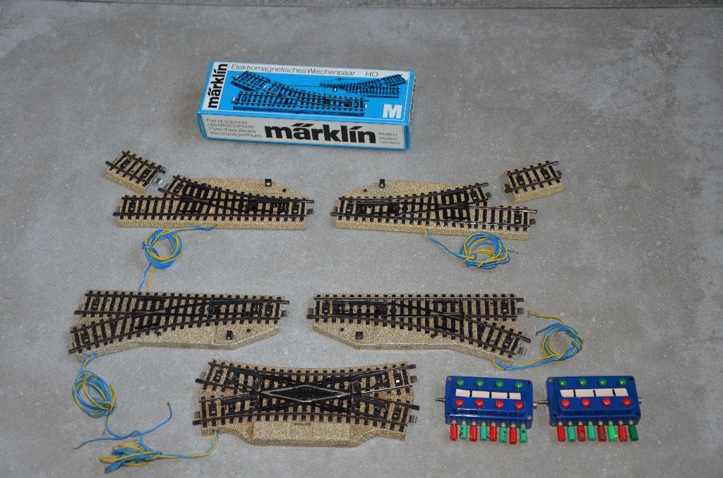 marklin voie M-5 aiguillages électriq + pupitre de commande, Enlèvement ou Envoi, Utilisé