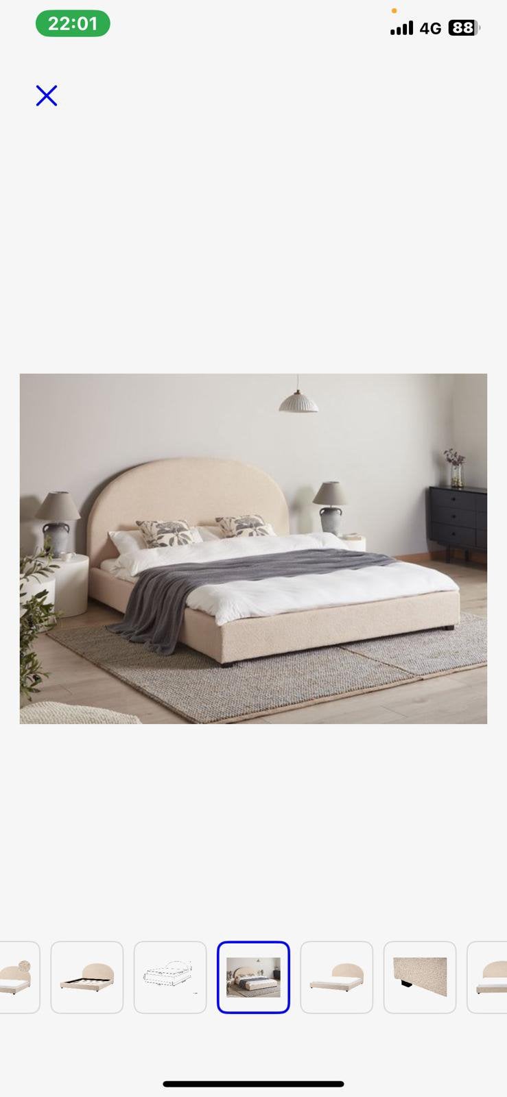 Bed bouclé, Ophalen, Zo goed als nieuw