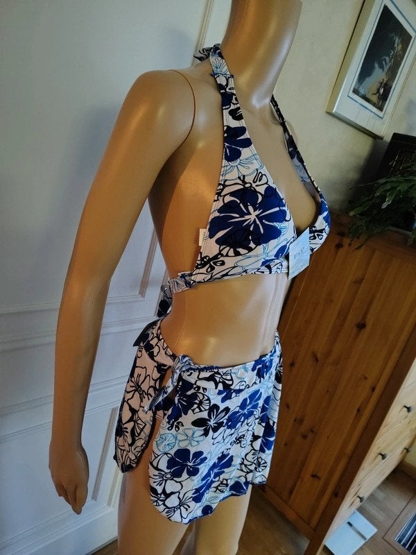 Bikini met bijhorende pareo, Verzenden, Bikini