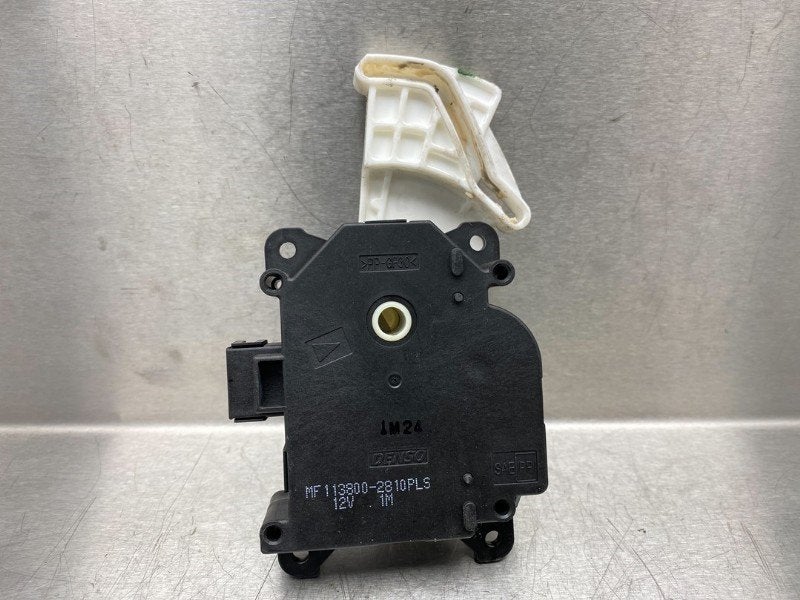 KACHELSTELMOTOR Toyota Auris (E15) (|MF1138002810PLS|), Gebruikt, Toyota