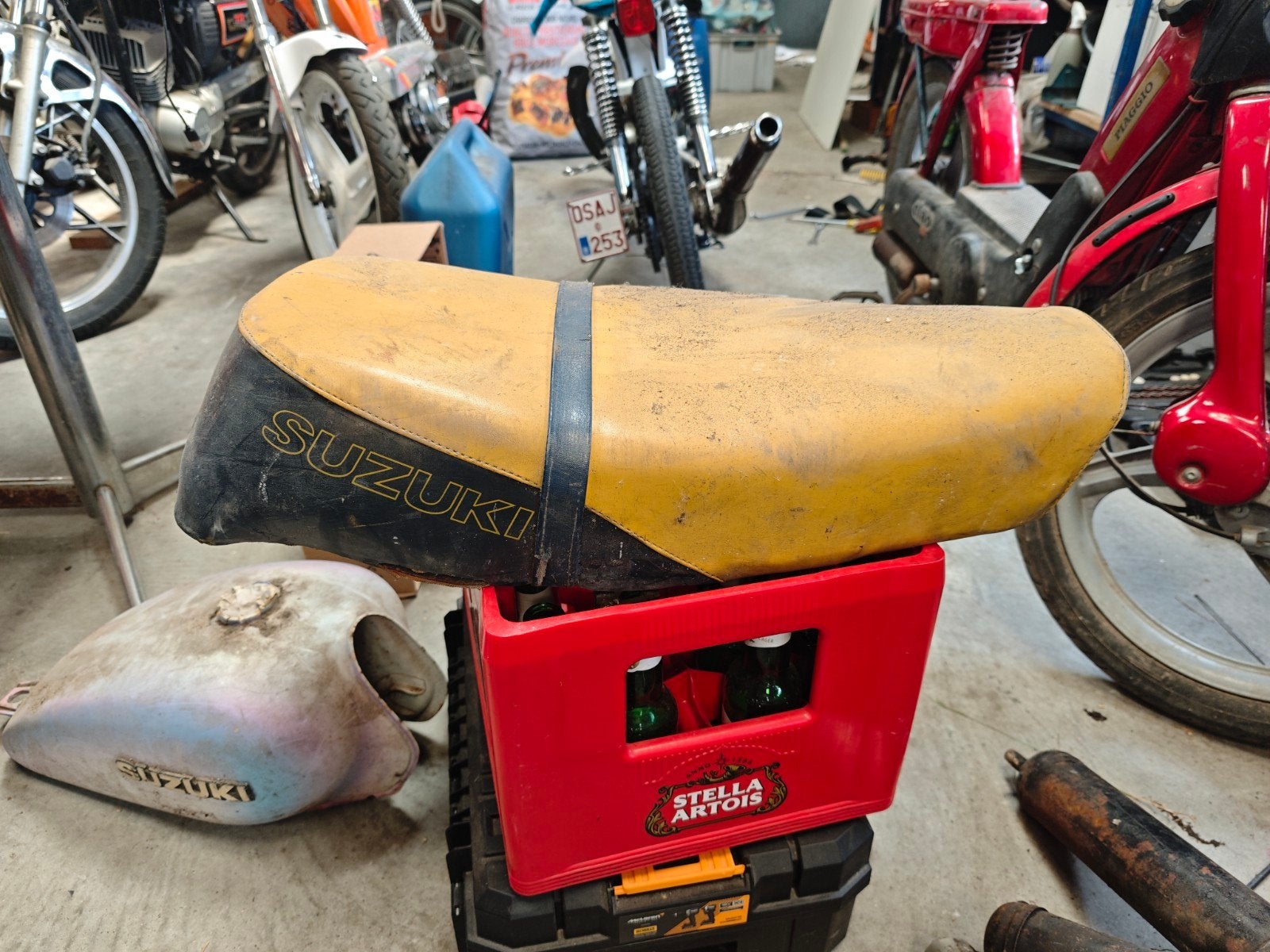 Suzuki zadel, Fietsen en Brommers, Ophalen, Zadel