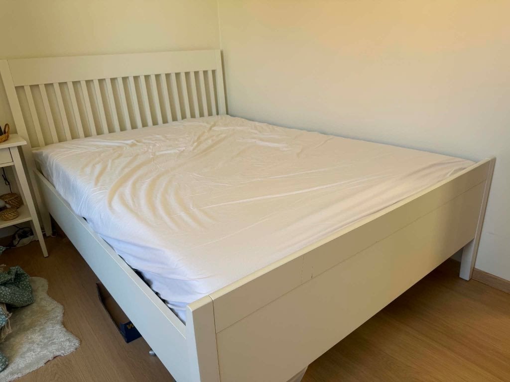 Bedframe met lattenbodem (140x200), Huis en Inrichting, Ophalen, Gebruikt, Wit, Tweepersoons
