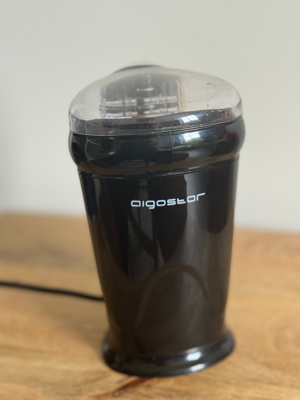 Aigostar elektrische koffiemolen – zwart, Elektronische apparatuur, Ophalen of Verzenden, Zo goed als nieuw, Koffiebonen