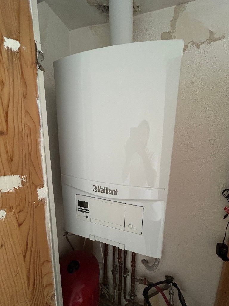 Chaudière à condensation Vaillant - Version belge - 24 kW, Chaudière CC ou Chaudière combinée, Moins de 60 cm, Enlèvement, Utilisé