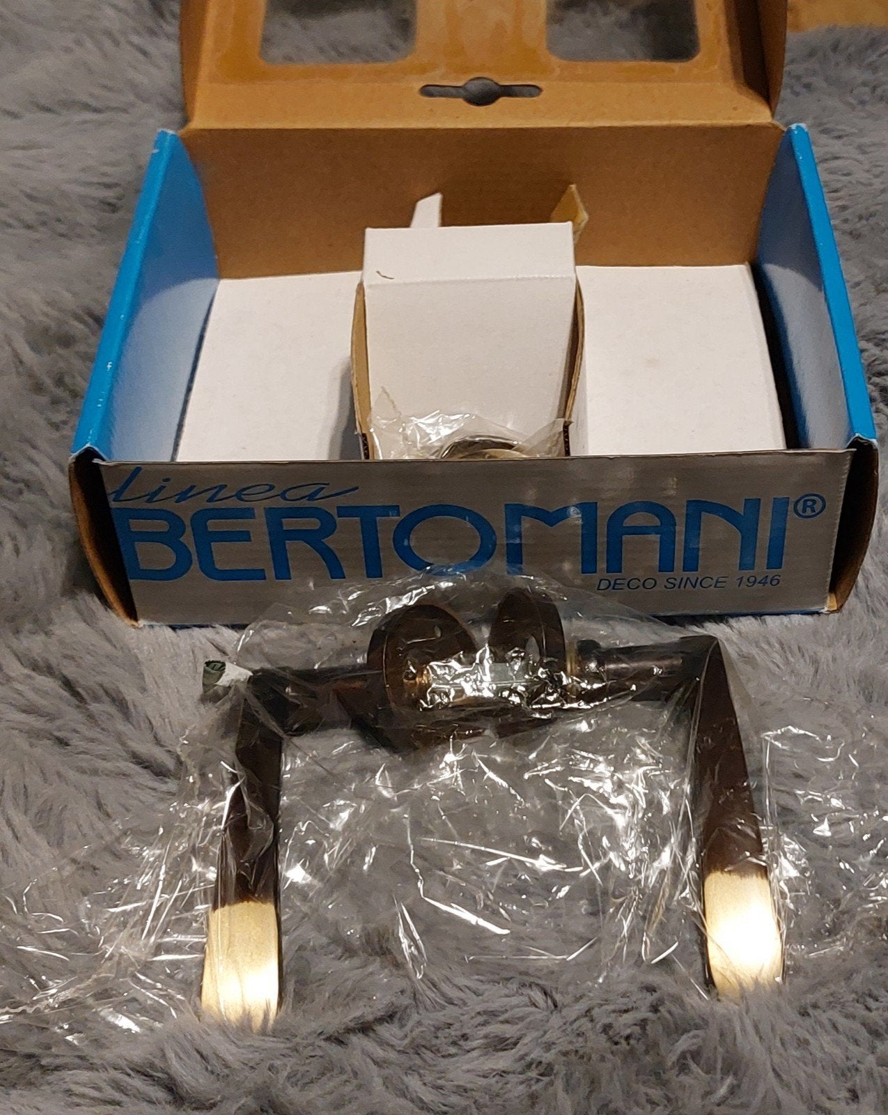 2 paires de poignées de porte Linea Bertomani bicolores -New, Enlèvement