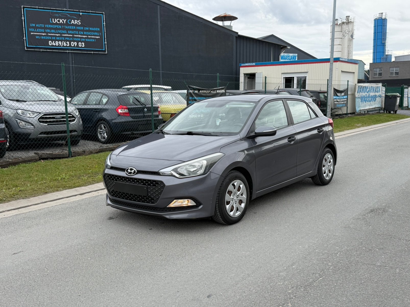 Hyundai i20 essence avec seulement 018 000 km + inspection, Autos, Achat, Euro 6, Entreprise, Boîte manuelle