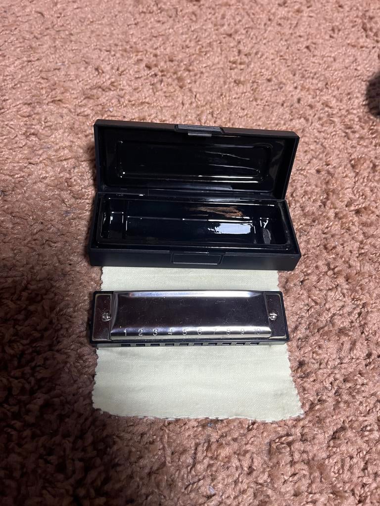 Mond harmonica, Ophalen