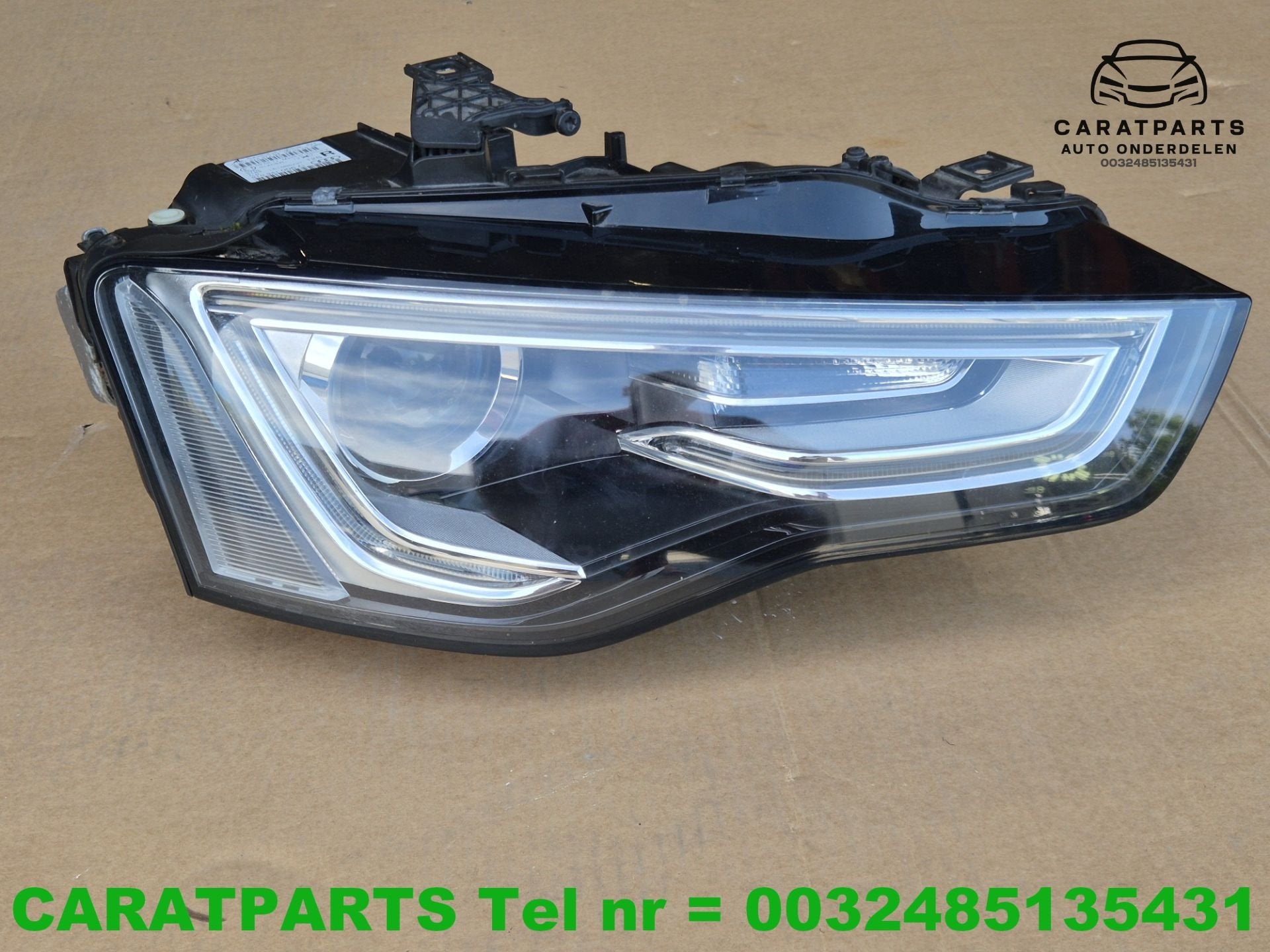 8T0941006C 8T0941044 Audi A5 koplamp a5 XENON LED Face Lift, AUDI AG, Auto-Union-Strasse 1
85045  Ingolstadt, DE, Audi, Utilisé