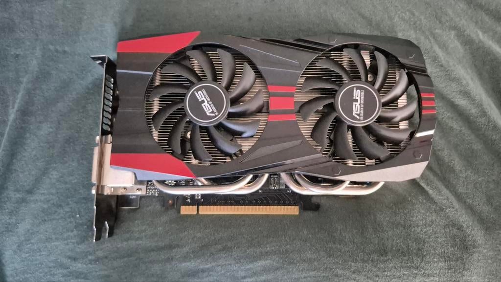 ASUS GTX 760 DirectCU II OC, Informatique & Logiciels, PCI-Express 3, HDMI, GDDR5, Enlèvement