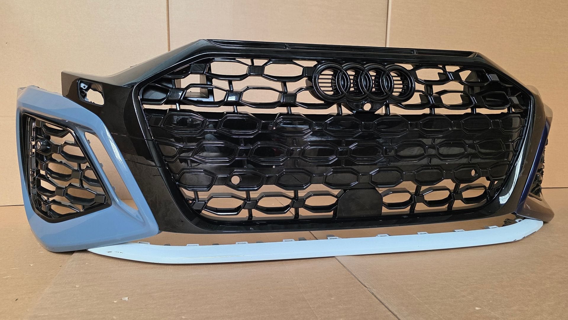 Voorbumper Audi A3 8Y RS3 6xPDC KLS bj.2021-2024 Bumper, Autos : Pièces & Accessoires, Carrosserie & Tôlerie, Pare-chocs, Avant