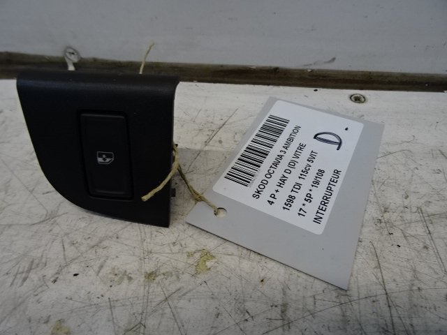 COMMUTATEUR Skoda Octavia Combi (5EAC) (5E0959855A), Utilisé, Skoda