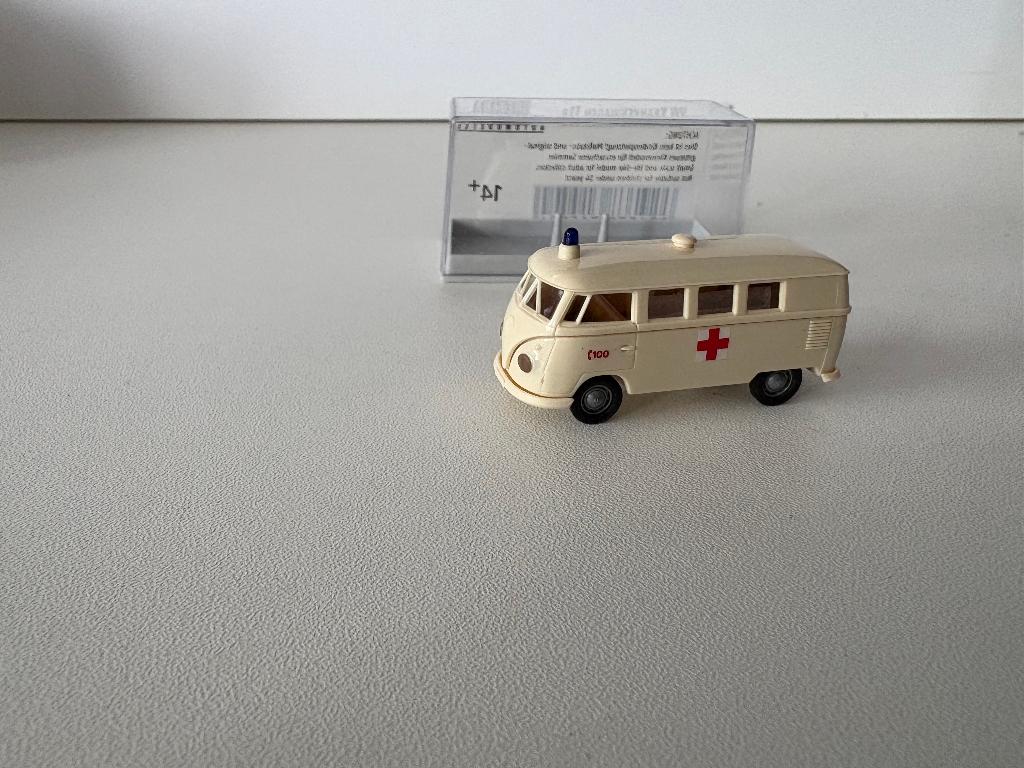 AMBULANCE 100 - VW T1 - BREKINA - 1:87, Verzenden, Nieuw, Bus of Vrachtwagen, Brekina
