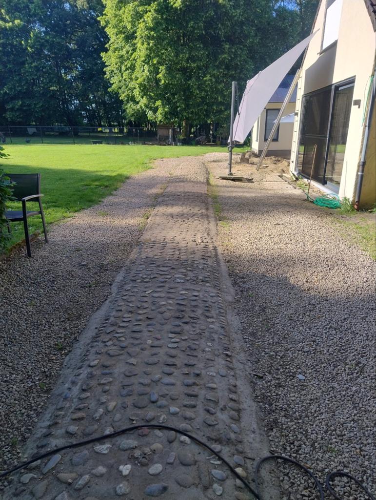 Gratis kiezels, Ophalen