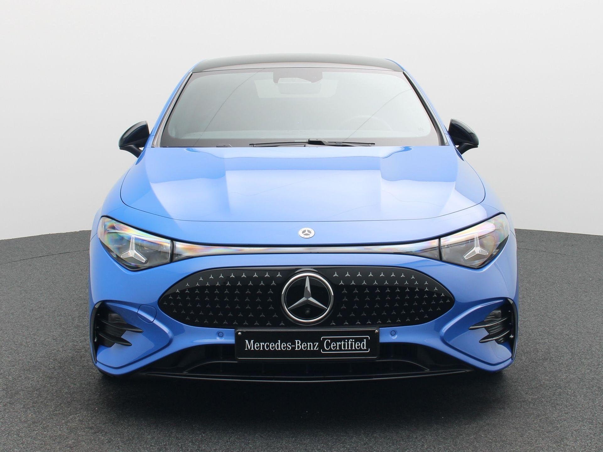 Mercedes-Benz CLA 250+ Sport Edition + AMG LINE + MULTIBEAM, Auto's, Automaat, Gebruikt, Zwart, Blauw