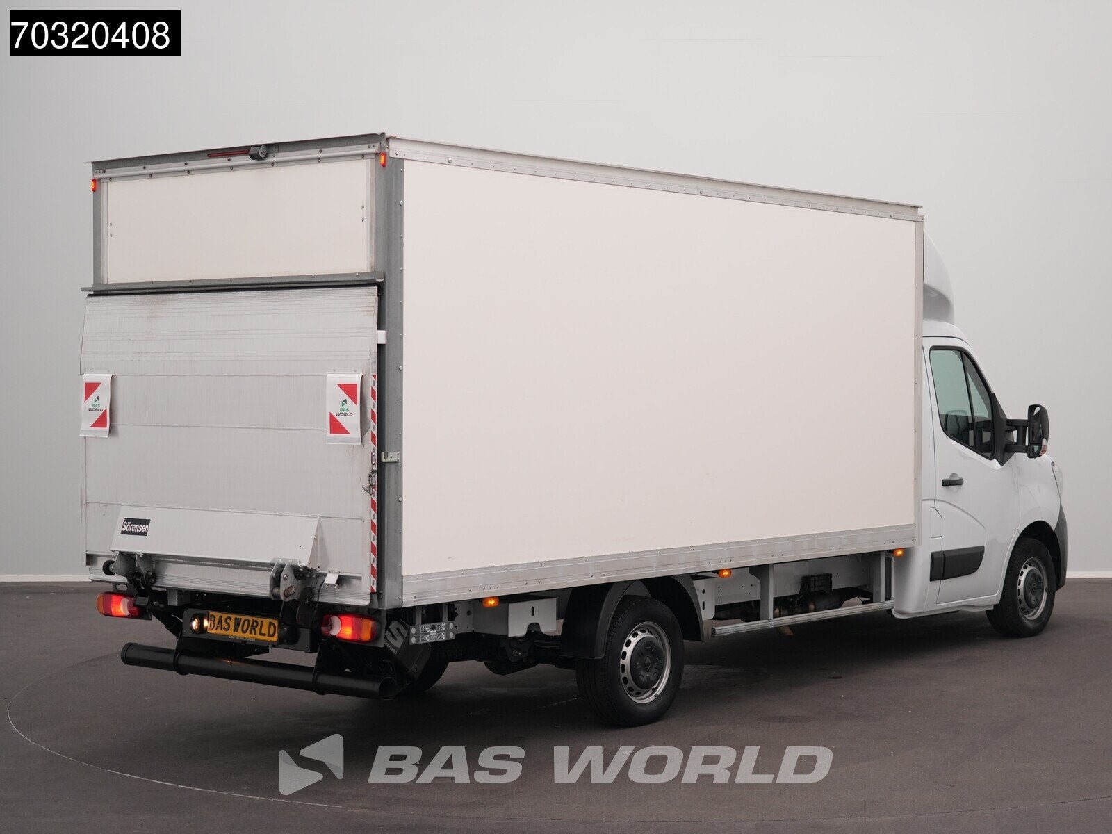 Renault Master 145PK Laadklep Bakwagen LED Navi Airco Cruise, Auto's, Bestelwagens en Lichte vracht, Stof, Gebruikt, 4 cilinders