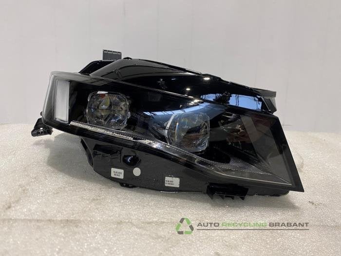 Phare droit d'un Peugeot 508, Autos : Pièces & Accessoires, -, 3 mois de garantie, Utilisé, -