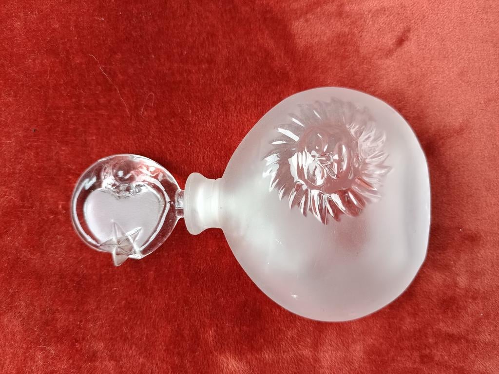 Vintage parfumflesje met maan zon afbelding., Antiek en Kunst, Antiek | Glaswerk en Kristal, Ophalen of Verzenden