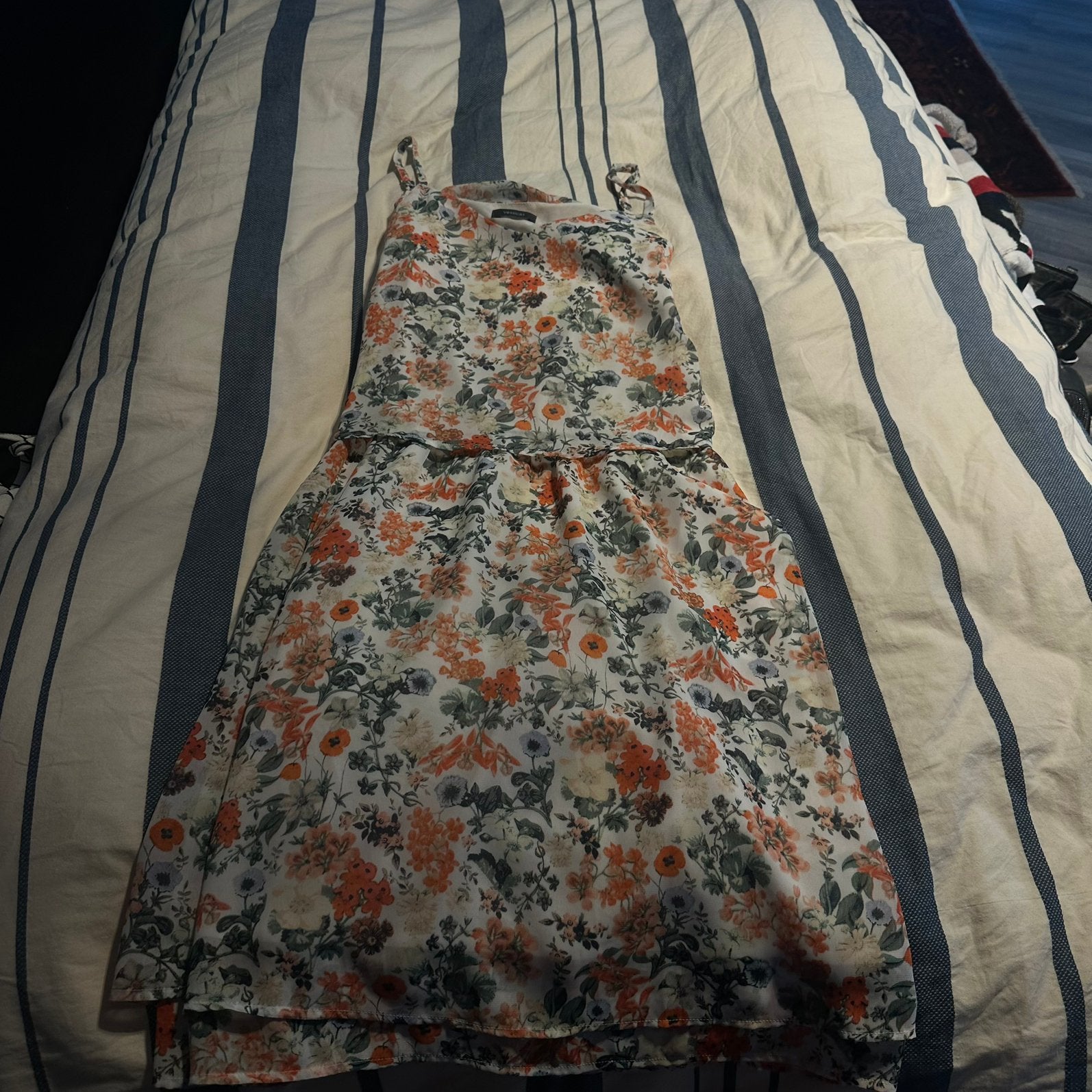 Belle robe multicolore pour femme taille M, Enlèvement ou Envoi, Comme neuf, Taille 38/40 (M)