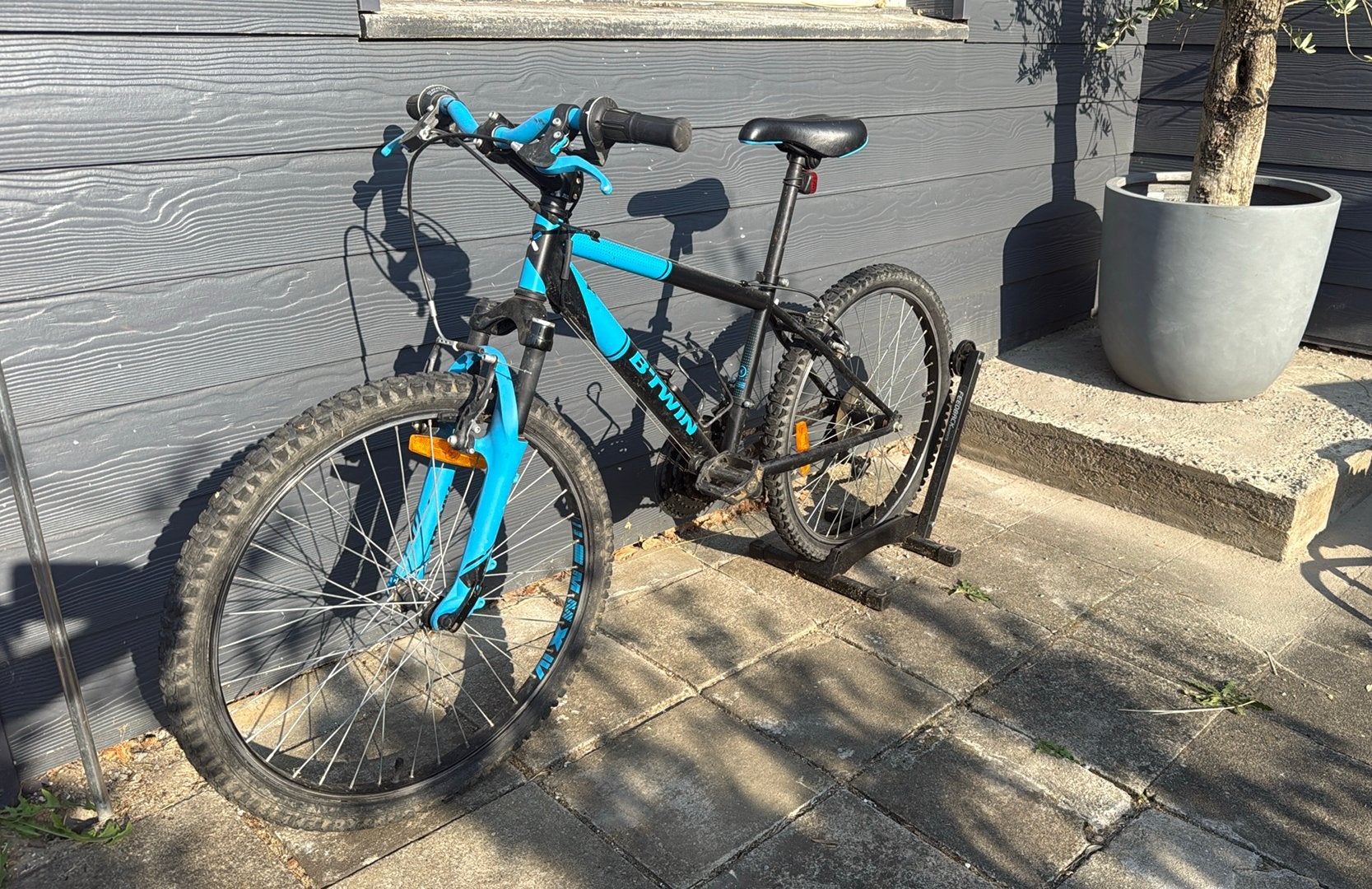 B'Twin Rockider 500 fiets, Ophalen, Zo goed als nieuw, Vering